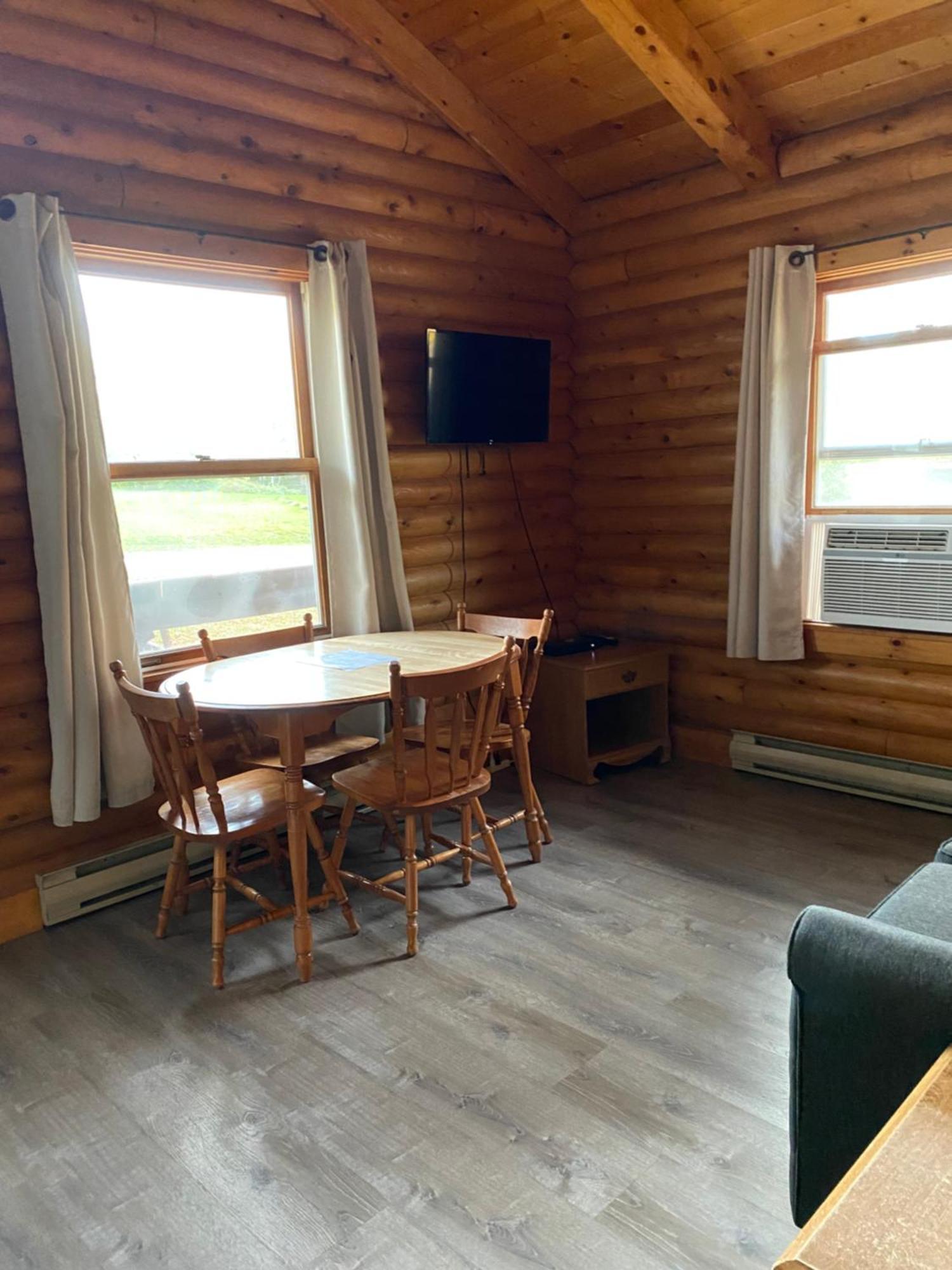 Adventures East Cottages And Campground Baddeck Room photo