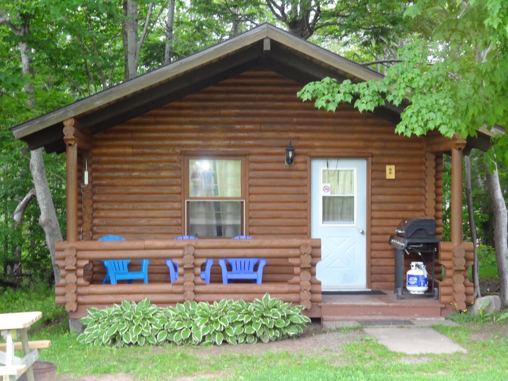 Adventures East Cottages And Campground Baddeck Exterior photo